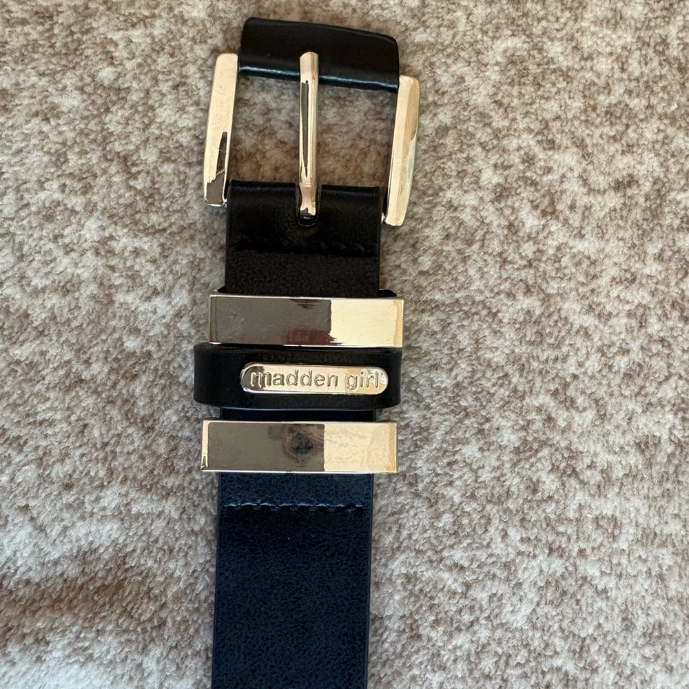 Madden Girl Black Belt with Shiny Silver Accents